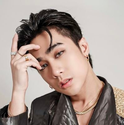 justjoshcullen's profile picture. M A H A L I M A | J O S H  C U L L E N  S A N T O S