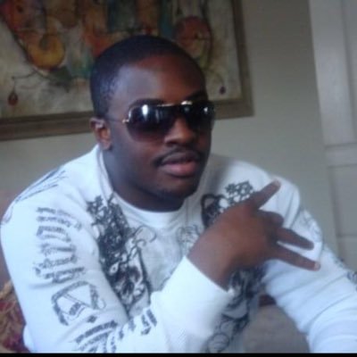 LeeFactor4's profile picture. Account deleted at 100k  💪🏿💪🏿💪🏿