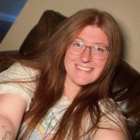 em (@empeepee_) 's Twitter Profile