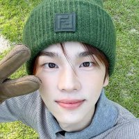 𓇼 (@aishinyuteru) 's Twitter Profile