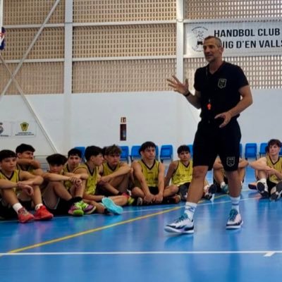 Entrenador de Baloncesto España, Uruguay, Japón. https://t.co/9ysl94xPY6
