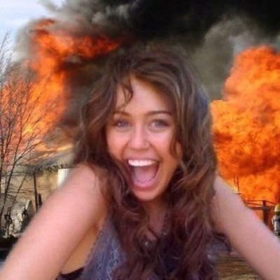kattitweetss's profile picture. weak-independent-woman of the 21st century.