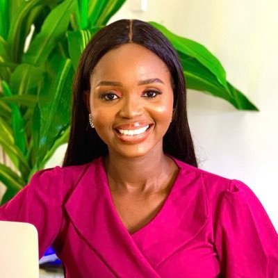 Oluwatomiey1's profile picture. |Jesus Lover🛐|Certified Chemist🎓|Sports Analyst ⚽️| Radio/TV  Presenter 🎤|Event Host🎙️|Podcaster🎙️|Writer✍️|Face Model👩| |