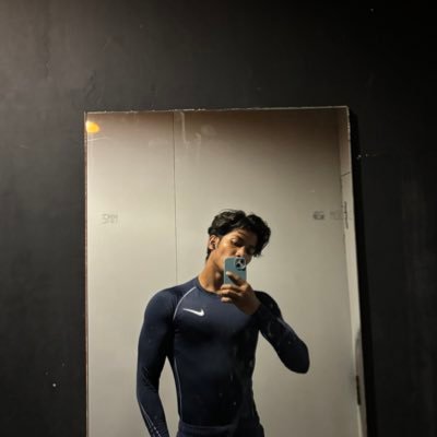 DEEP892000DEY's profile picture. 