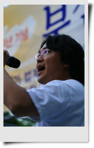 csh92's profile picture. '나' 속에 전제 된 '너(타자)'의 존재를 늘 생각하며 살아가자!