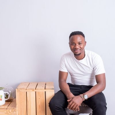 Its_Bilton's profile picture. Structures wizard | Civil Engineer | Educator|God Fearing| Thinker |HUMANiterian| #MUFC

Follow my page on IG 👉 https://t.co/Yb7Mswp4pe