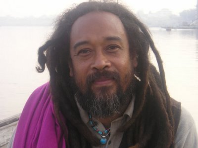 This is a place to share the words of our beloved Mooji. PS: this account has no direct connection to Mooji or his team. Facebook page: http://t.co/6RmUH2RiPZ