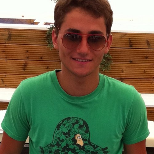 gostiroman's profile picture. Врач