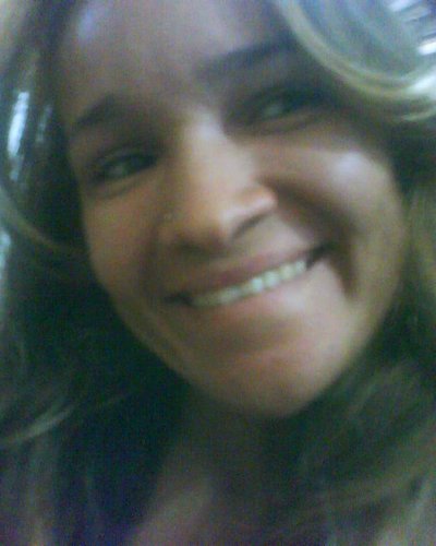 Primeiro a gente gosta, depois a gente ama, a gente se apega, se fode, e odeia. E depois ainda sente falta!!