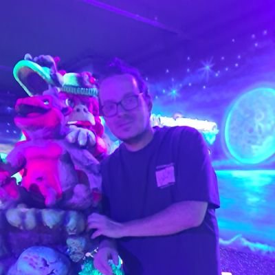 Hier_in_tzuiden's profile picture. Psv 🔴⚪️ - Papa - Bier 🍺 - Muziek 🎸