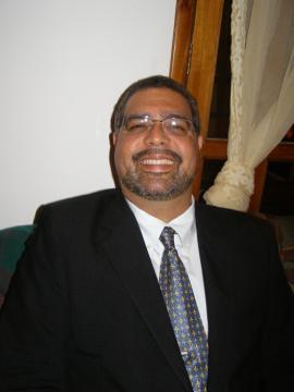 Abogado, profesor universitario (UDO Monagas), casado con Arlene en democracia, aprendiz de cocinero, papá, demócrata, catolico,esperanzado en un futuro mejor.