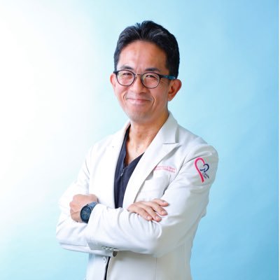 医療法人弘徳会(こうとくかい)にしおかクリニック理事長の西岡弘樹です。大阪府の東大阪市で内科外来と在宅医療を行っています。2025年8月13日(水)19時公演のファミリーミュージカルえんとつ町のプペルの1公演スポンサーもやっています。