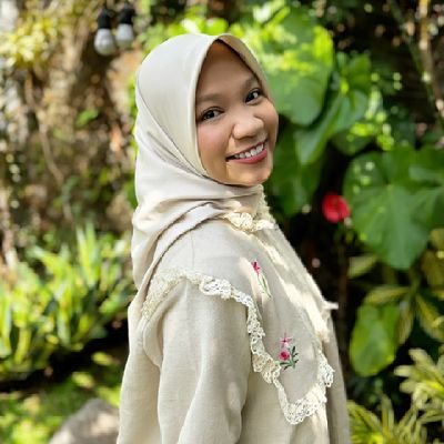 Pratiwii_Ekaaa's profile picture. 