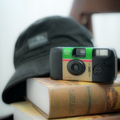 Dee（でぃー） Profile