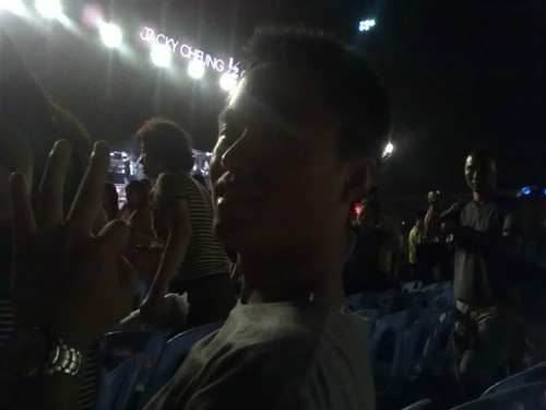 yinanjia's profile picture. 要自由。要人权！