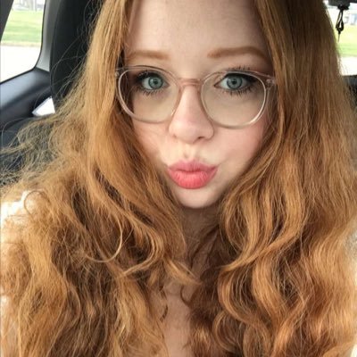 she/her. multimedia creative, foodie, and cute enthusiast. tv and film gal. obsessed with big brother. twitch: https://t.co/PEfT2CtTat
