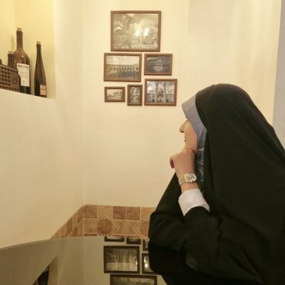 صُماٌ بُكماٌ ولی اینجا حرفامونو بزنیم:/ فارغ از تحصیلِ سیاست/💍.