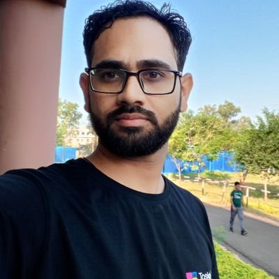 varunjha1792's profile picture. My dream is so deep