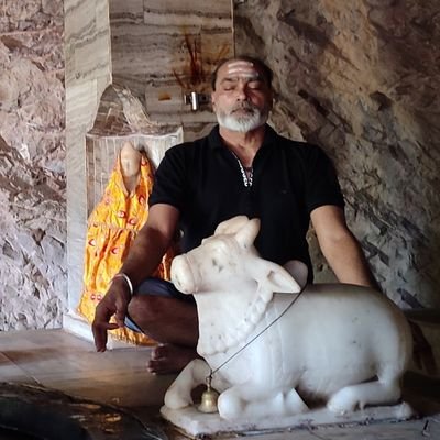 केवल और केवल सनातनी हिंदू ही फालो करें। अखंड सनातन भारत की चाह और जूनन।