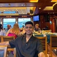 Yash (@yashjoshiiiii) 's Twitter Profile