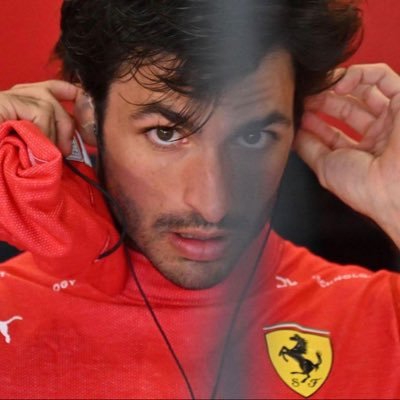 Official update account for thirst traps of Carlos Sainz Jr.