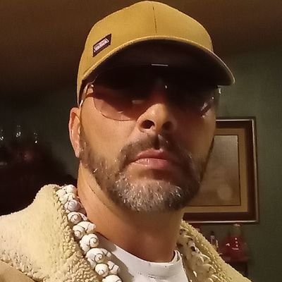 Mak2jada's profile picture. Born in Aschaffenburg, Bavaria... Mother is German and Father is from Fagasa, American Samoa