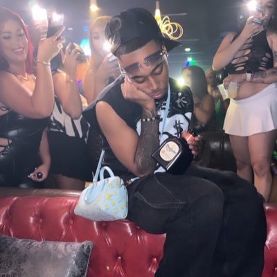 ranada_M's profile picture. whatever dude just fuck off