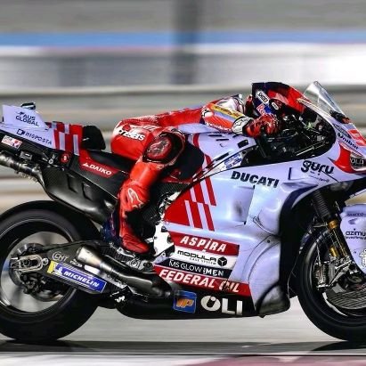 namar666982's profile picture. 