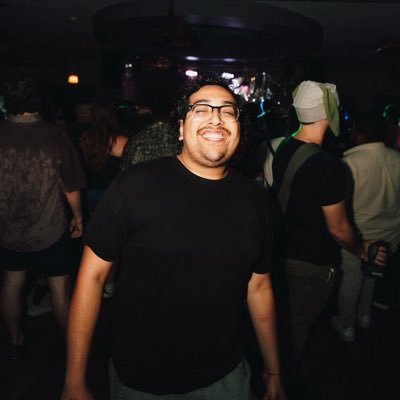Music journalist @theghettoflower Management: @RAWG1RL • @icyboy_ • @lunar_rue • @austin2glocks