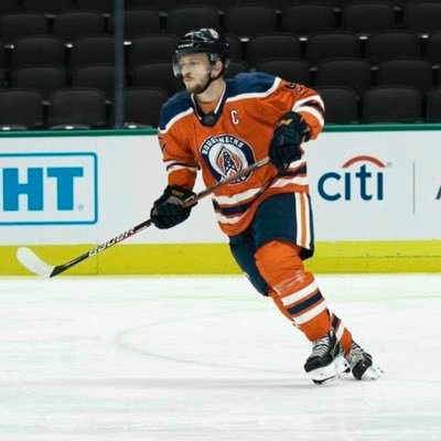 JoshC_Hockey's profile picture. hockey adventures is all I want