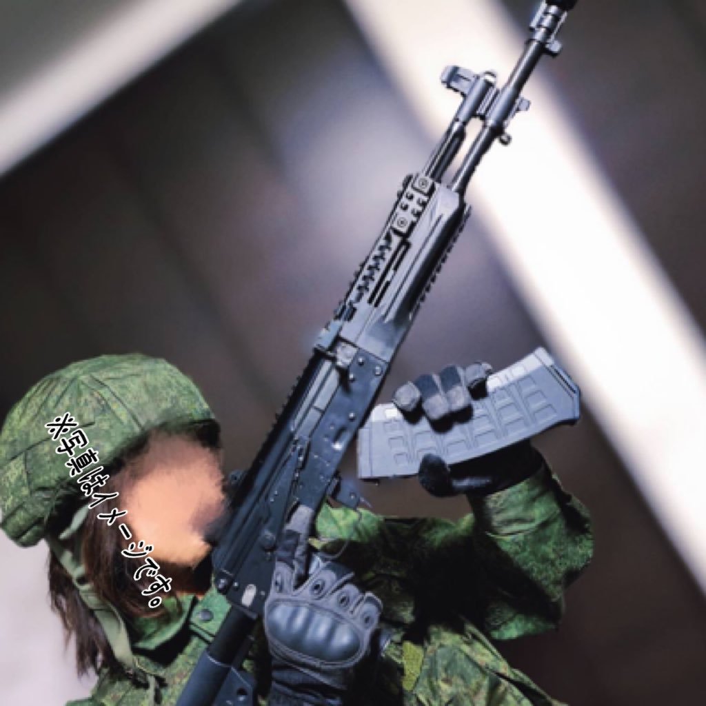 unchorophys's profile picture. サバゲーあかうんとです。 仲間ができたら嬉しいです。デジフロよく分からず集めたら服が色味が違うのが3着になった人です。 無言フォロー許してくださいませ！