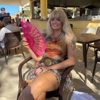 Lauren Eales (@_laureneales) 's Twitter Profile