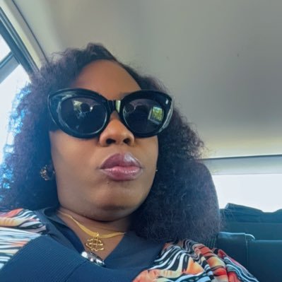Epidemiologist 🩺🧬🧪 Entrepreneur 🛍🪡🕶 Enchanting Wifey 💍💐