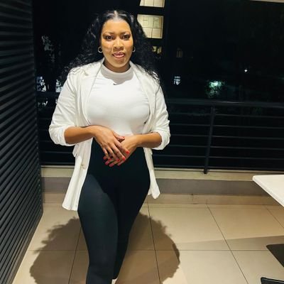 DineooM's profile picture. NWU graduate👩‍🎓
Bachelor of Social Sciences in Population and Development Studies🎓
Lover of Life❤️
Cancer♋