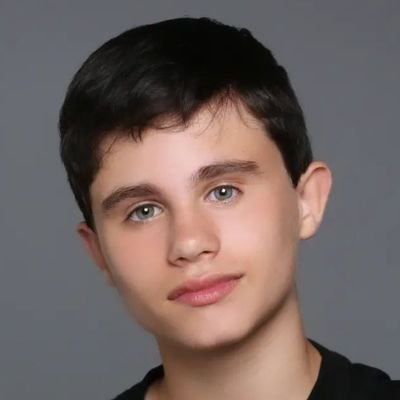 Perfil oficial del actor Carlos González Morollón
Cuenta gestionada por su madre 👈
🎬 Padre no hay más que uno
🎬 El Hotel de los líos
🎬 Tin & Tina