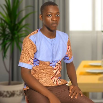 JosiaOkecho's profile picture. Proudly Ugandan
A teacher of physics and math