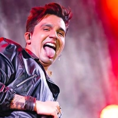 DeiseTorquatoo's profile picture. 23-06-2018🙌🏼 primeiro abraço... 
❤