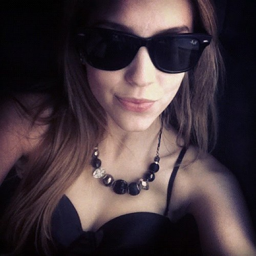 Fc criado dia 08/06/2011 para a diva Sophia Abrahão. Em busca de oficialização de @MBoury e da @sophiaabrahao.