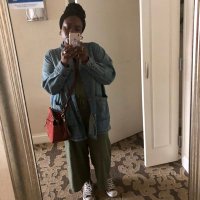 Val (@wzupintern) 's Twitter Profile