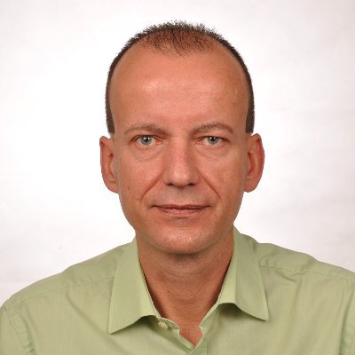 Private Trader and Former Airliner! Apple iMac and iPhone User! Passionate Globetrotter!