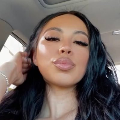 arielleardenn's profile picture. 