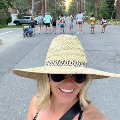Follower of Jesus, Wife, Mommy of 8 kiddos ✨❤️Jesus 🙌🏻, 💕Family🤪, & 🇺🇸🥃🤘🏻