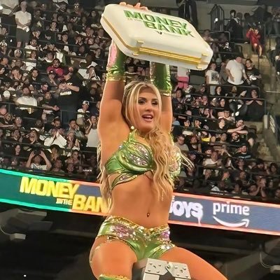 TiffanyStr33686's profile picture. Personal blog 
Made you look! 
I do it all 💅
@WWE smackdown superstar 🌟