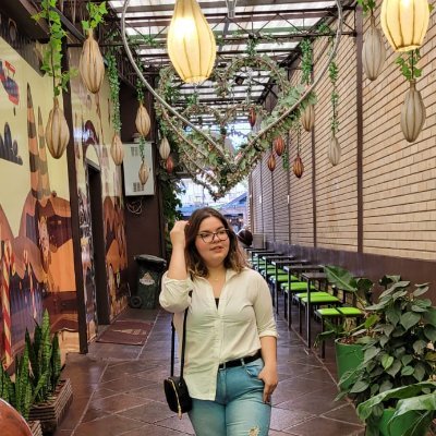 Uma confusão de pensamentos de uma letrista, fanfiqueira, dorameira, confeiteira e twitteira
LETRAS - UFRGS