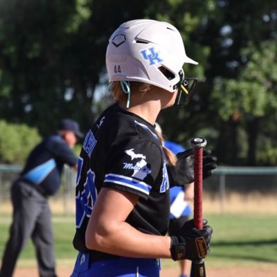 University of Kentucky signee ~ Firecrackers Wallace 18u