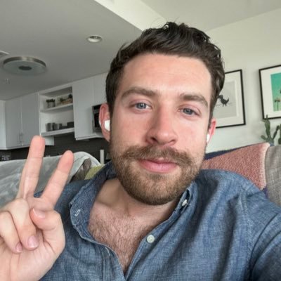 🍰 cheesecake factory enthusiast / 🦑 player 264 on @netflix squid game: the challenge / 👨🏻💻 forbes 30 under 30 marketer / 🇨🇦 canadian in la