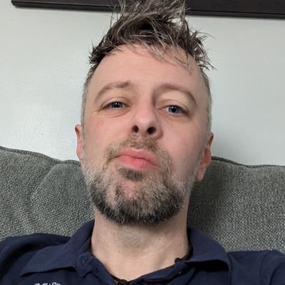 cis-gendered male ♂️, gay 🏳️🌈, liberal 💙, millennial👨💻, with a cancer sun ♋, taurus moon ♉, and cancer rising ♋ living in Maine 🌲