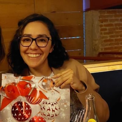 roxanamin's profile picture. Médico, científica, amante del café, los gatos y el deporte, introvertida aceptada 😺🧠☕️🥊📔