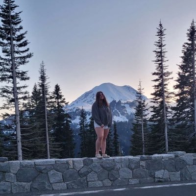 Emma_l10120's profile picture. 
