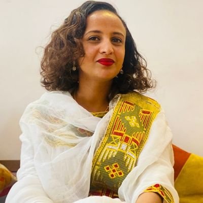 Alive by God's Grace 🙏
🤔
Proudly Ethiopian 🇪🇹🇪🇹🇪🇹 Habesha 🩺
📚🎶 🎼🍷
Tolerant with coffee ☕☕☕